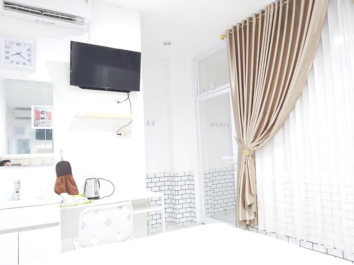 Alex Hostel 2 Palembang Luaran gambar